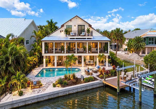 Photo 1 of Single family home for sale at 2795 N Beach Rd #B, Englewood, FL 34223 | MLS# C7528897 | Listing updated on 2026-10-11