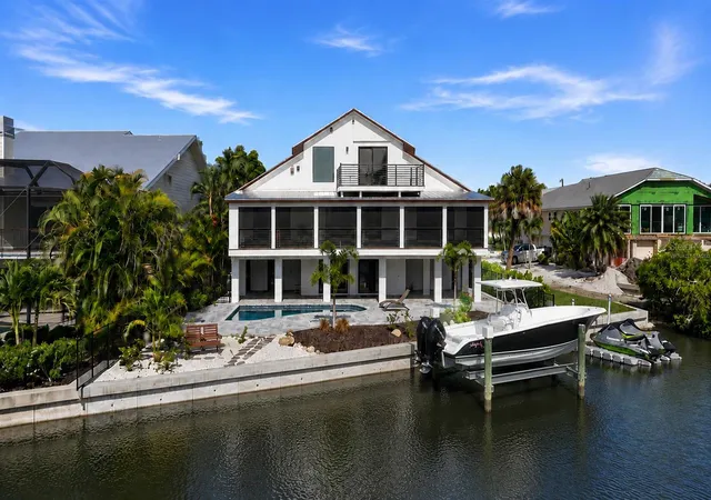 2nd image of 2795 N Beach Rd #B, Englewood, FL 34223 | MLS# C7528897