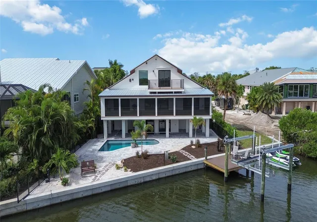 Photo 2 of Single family home for sale at 2795 N Beach Rd #B, Englewood, FL 34223 | MLS# C7528897 | Listing updated on 2026-10-11