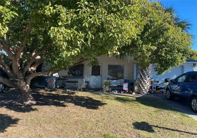 Photo 1 of Single family home for sale at 10018 Cherry Crk Ln, Port Richey, FL 34668 | MLS# W7888030 | Listing updated on 2026-09-12
