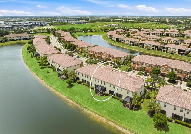 2nd image of 20185 Lagente Cir, Venice, FL 34293 | MLS# A4701246