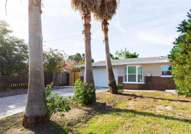 3rd image of 1574 Souvenir Dr, Clearwater, FL 33755 | MLS# TB8533319