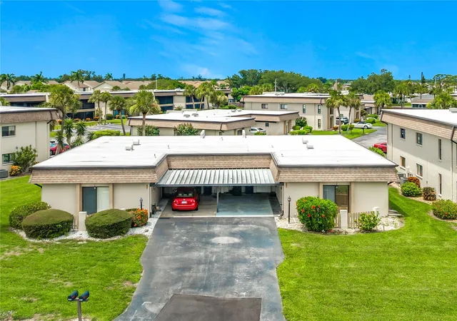 Photo 2 of Condo for sale at 1716 Lakeside Dr #1714B, Venice, FL 34293 | MLS# N6145180 | Listing updated on 2026-08-05
