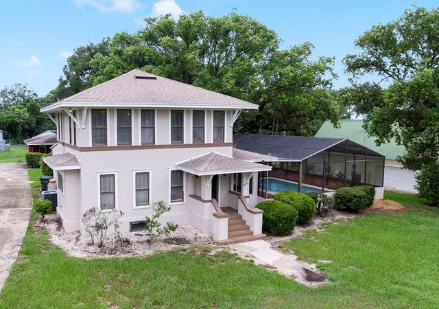Photo 1 of Single family home for sale at 530 N Ridge Ave, Lake Alfred, FL 33850 | MLS# S5154519 | Listing updated on 2026-09-28