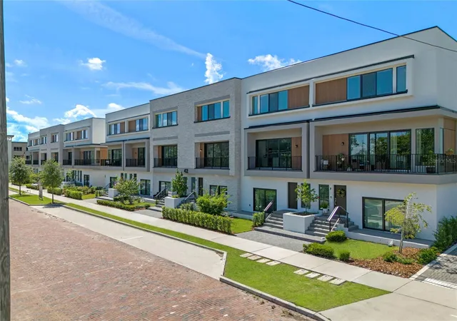 Townhouse for sale at 42 W Harding St #C, ORLANDO, FL 32806 | MLS# O6428674