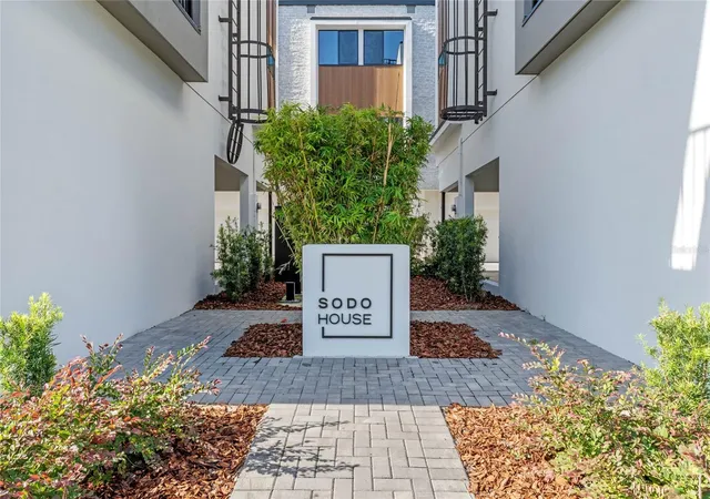 Photo 29 of Townhouse for sale at 42 W Harding St #C, ORLANDO, FL 32806 | MLS# O6428674 | Listing updated on 2026-10-05