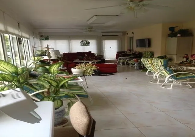 Photo 3 of Single family home for sale at 8 Sutton Ct, Palm Coast, FL 32164 | MLS# FC320254 | Listing updated on 2026-08-15