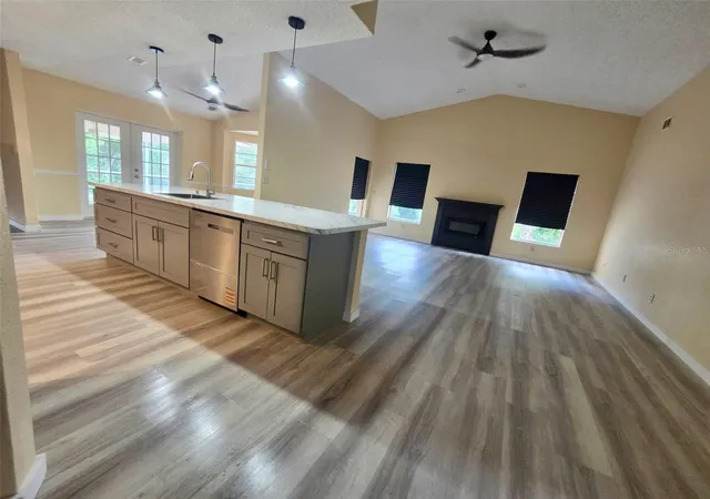 Photo 4 of Single family home for sale at 5137 Montford Cir, Spring Hill, FL 34606 | MLS# TB8533345 | Listing updated on 2026-10-15