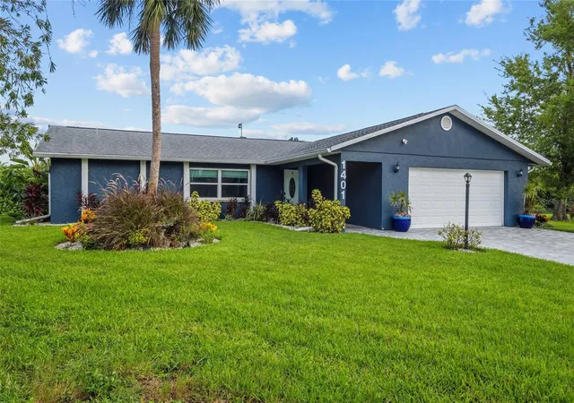 1st image of 1401 Georgetowne Dr, Sarasota, FL 34232 | MLS# A4701255