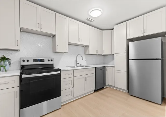Photo 3 of Single family home for sale at 3663 22nd Avenue N, Saint Petersburg, FL 33713 | MLS# TB8533354 | Listing updated on 2026-10-20