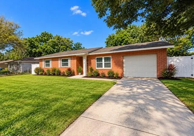 Photo 2 of Single family home for sale at 5814 Hammon Dr, Tampa, FL 33619 | MLS# TB8533360 | Listing updated on 2026-10-01