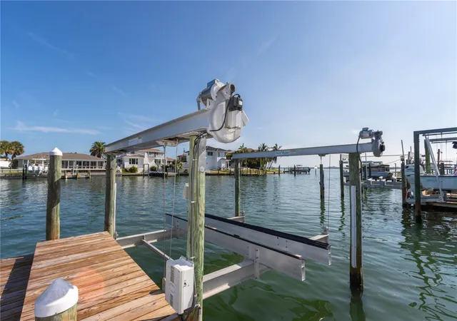 Photo 3 of Single family home for sale at 440 Palm Is Se, Clearwater Beach, FL 33767 | MLS# TB8533361 | Listing updated on 2026-10-16