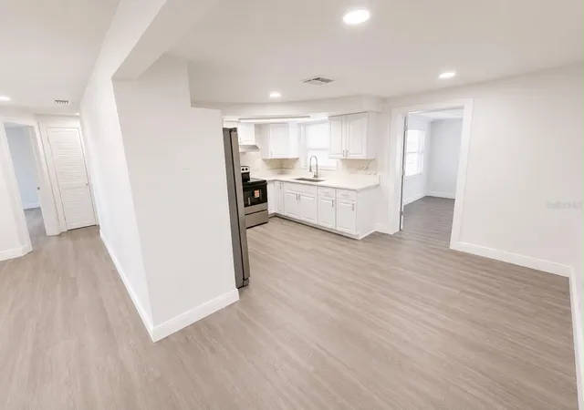 3rd image of 4116 Oakfield Ave, Holiday, FL 34691 | MLS# TB8533362