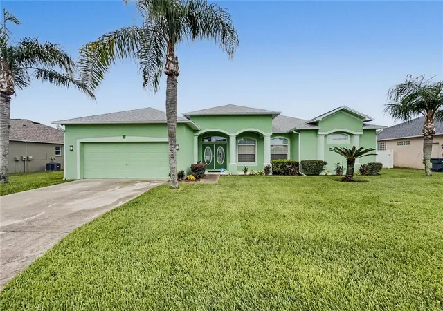 Photo 1 of Single family home for sale at 8155 Woodvine Cir, Lakeland, FL 33810 | MLS# TB8533367 | Listing updated on 2026-07-28