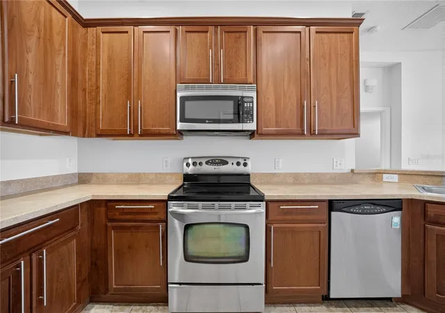 Photo 3 of Condo for sale at 380 Ashley Brooke Ct #C, Apopka, FL 32712 | MLS# O6428710 | Listing updated on 2026-09-25