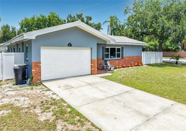 4th image of 2198 Academy Dr, Clearwater, FL 33764 | MLS# TB8533372