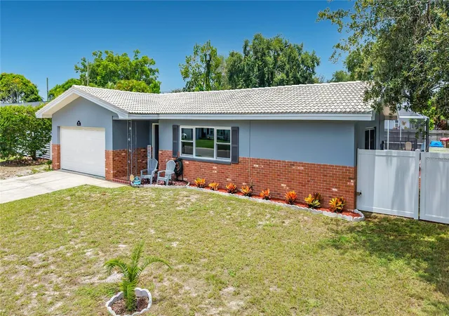 5th image of 2198 Academy Dr, Clearwater, FL 33764 | MLS# TB8533372
