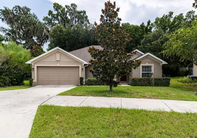 Photo 1 of Single family home for sale at 7830 Sloewood Dr, Leesburg, FL 34748 | MLS# G5115633 | Listing updated on 2026-08-12