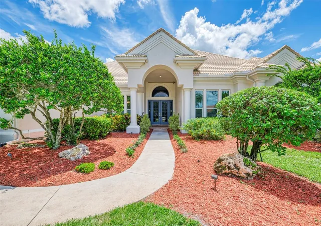 Photo 1 of Single family home for sale at 7767 Alister Mackenzie Dr, Sarasota, FL 34240 | MLS# A4701264 | Listing updated on 2026-10-07