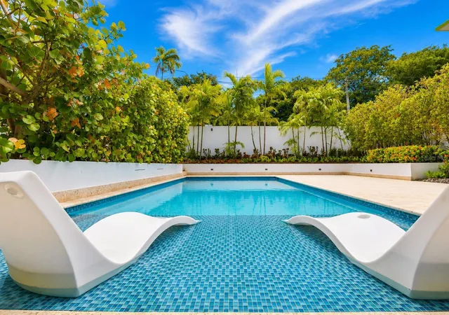 Photo 2 of Single family home for sale at 60 Soldado Serrano, San Juan, PR 00911 | MLS# PR9123028 | Listing updated on 2026-08-14