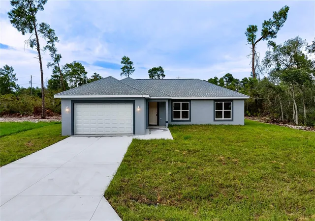 2nd image of 11 Malauka Pass, Ocklawaha, FL 32179 | MLS# OM729302