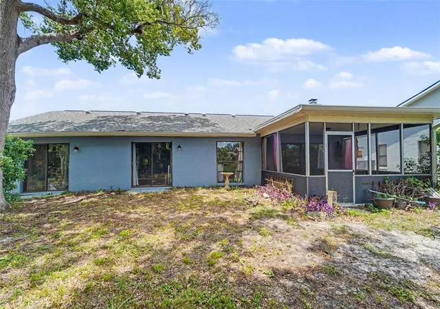 Photo 10 of Single family home for sale at 9074 Heather Blvd, Weeki Wachee, FL 34613 | MLS# TB8533393 | Listing updated on 2026-08-28
