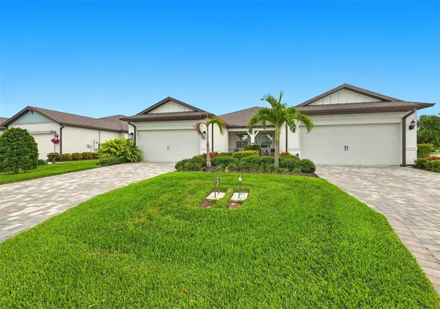 Photo 2 of Single family home for sale at 10208 Coastal Shrs Dr, Parrish, FL 34219 | MLS# TB8533407 | Listing updated on 2026-09-08