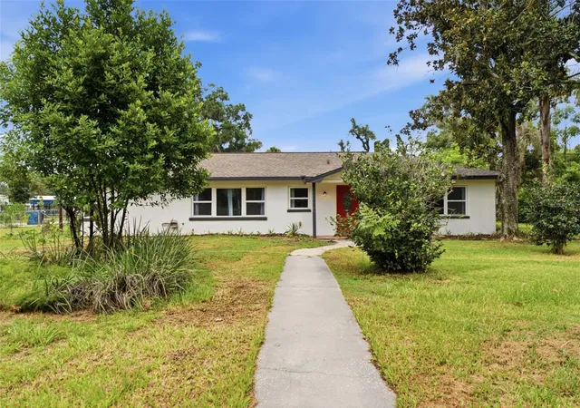 Photo 3 of Single family home for sale at 625 Limona Rd, Brandon, FL 33510 | MLS# TB8533409 | Listing updated on 2026-10-08