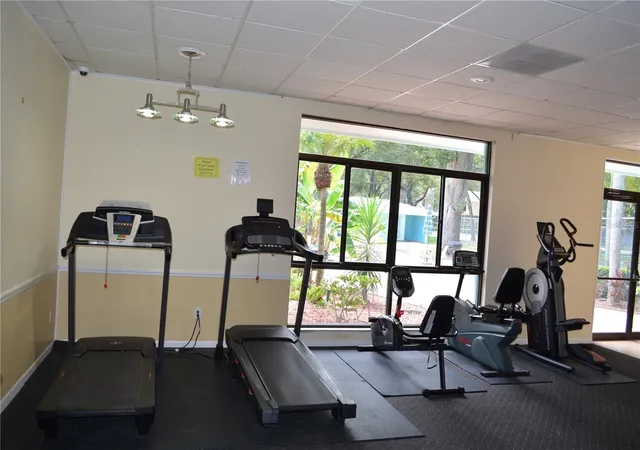2nd image of 2197 Fox Chase Blvd, PALM HARBOR, FL 34683