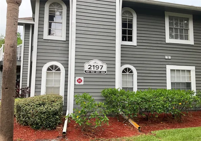 3rd image of 2197 Fox Chase Blvd, PALM HARBOR, FL 34683