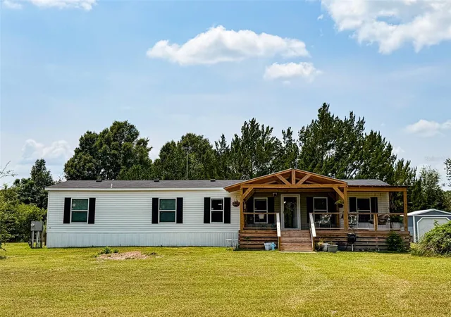 Photo 1 of Manufactured home for sale at 330 Sw Chalet Ter, Fort White, FL 32038 | MLS# GC542275 | Listing updated on 2026-08-13