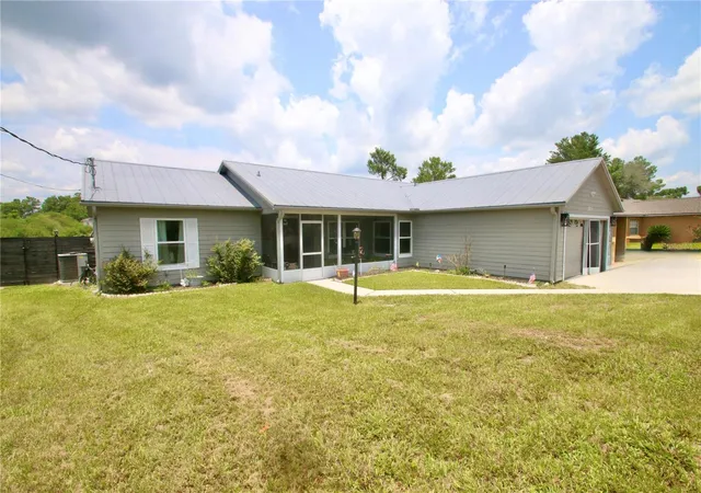 Photo 3 of Single family home for sale at 1812 Whipple Dr, Deltona, FL 32738 | MLS# O6428769 | Listing updated on 2026-09-15