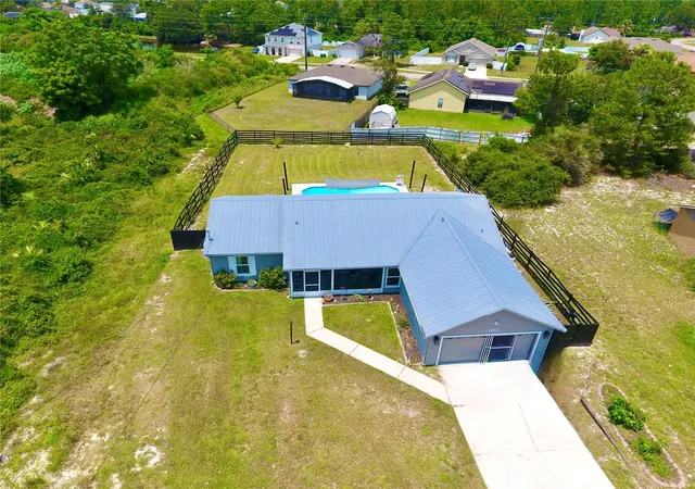 Photo 4 of Single family home for sale at 1812 Whipple Dr, Deltona, FL 32738 | MLS# O6428769 | Listing updated on 2026-09-15