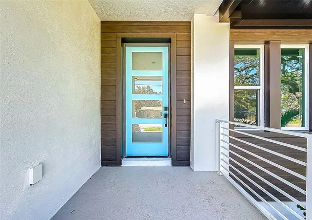 Photo 3 of Single family home for sale at 4732 W Wallcraft Ave, Tampa, FL 33611 | MLS# TB8533435 | Listing updated on 2026-10-07