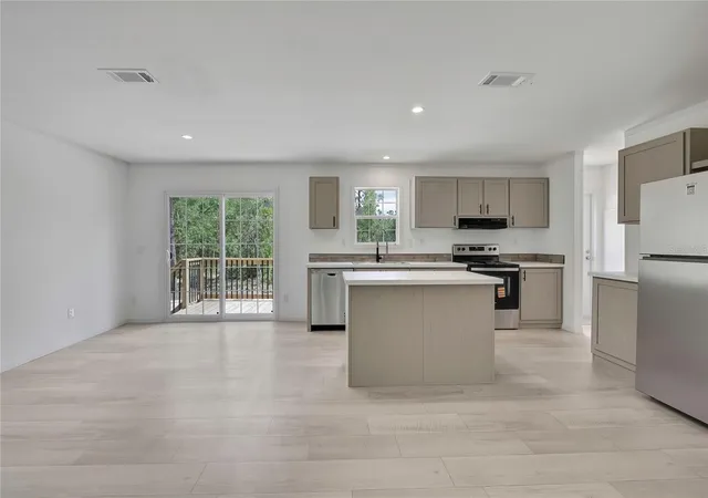 5th image of 5611 W Rochelle St, Homosassa, FL 34446 | MLS# W7888039