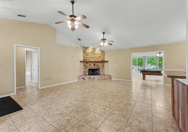 Photo 4 of Single family home for sale at 4618 Reola Rd, Dover, FL 33527 | MLS# TB8533447 | Listing updated on 2026-09-22