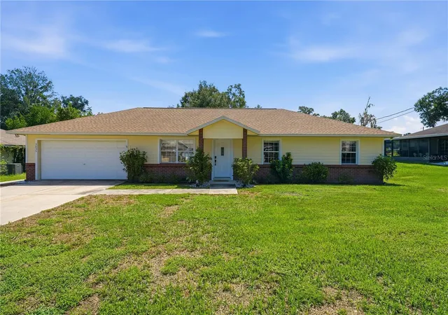Single family home for sale at 3835 NE 13th Avenue, OCALA, FL 34479 | MLS# G5115645