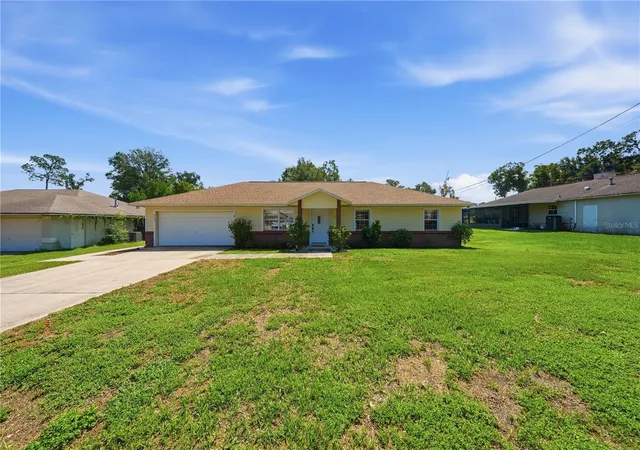 Photo 2 of Single family home for sale at 3835 Ne 13th Avenue, Ocala, FL 34479 | MLS# G5115645 | Listing updated on 2026-08-27