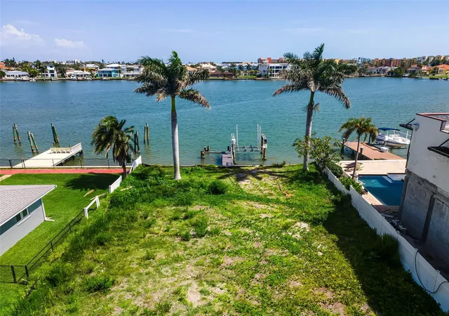 Photo 1 of Land for sale at 17043 Dolphin Dr, North Redington Beach, FL 33708 | MLS# TB8533449 | Listing updated on 2026-08-10