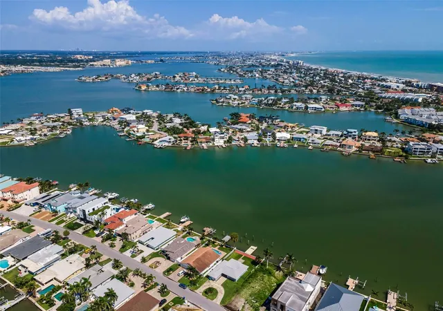 Photo 2 of Land for sale at 17043 Dolphin Dr, North Redington Beach, FL 33708 | MLS# TB8533449 | Listing updated on 2026-08-10