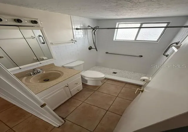 14th image of 2223 Sunset Dr #E24, Bradenton, FL 34207 | MLS# A4701292