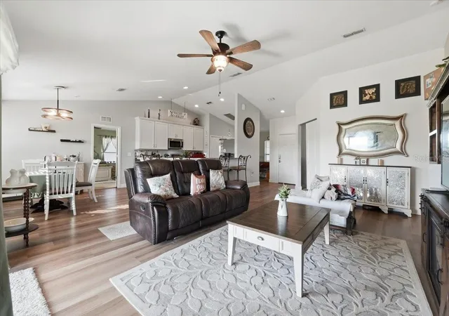 5th image of 828 Ulmer Rd, Frostproof, FL 33843 | MLS# TB8533458