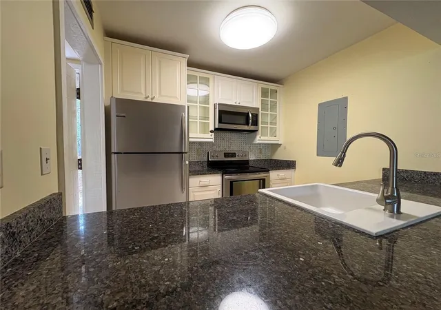 2nd image of 193 Palm View Ct #3453/4, Haines City, FL 33844 | MLS# G5115647