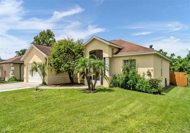 Photo 1 of Single family home for sale at 3549 Manor Loop, Lakeland, FL 33810 | MLS# L4963869 | Listing updated on 2026-08-30