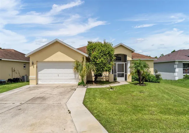 Photo 2 of Single family home for sale at 3549 Manor Loop, Lakeland, FL 33810 | MLS# L4963869 | Listing updated on 2026-08-30