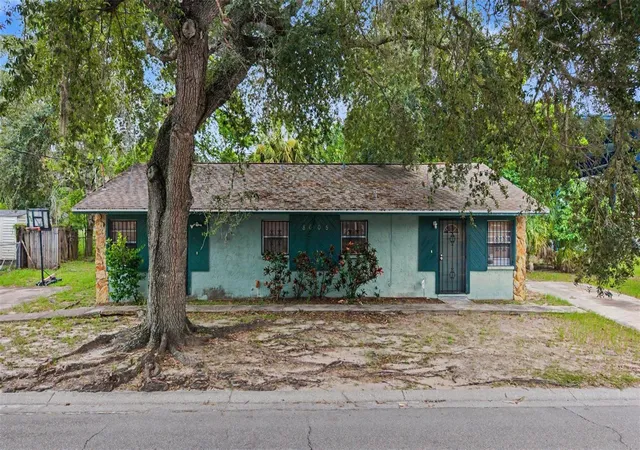 Photo 2 of Single family home for sale at 8605 N 12th Street, Tampa, FL 33604 | MLS# TB8533465 | Listing updated on 2026-08-24