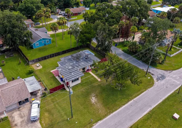 Photo 3 of Single family home for sale at 1101 16th Street, Edgewater, FL 32132 | MLS# V4950445 | Listing updated on 2026-09-03