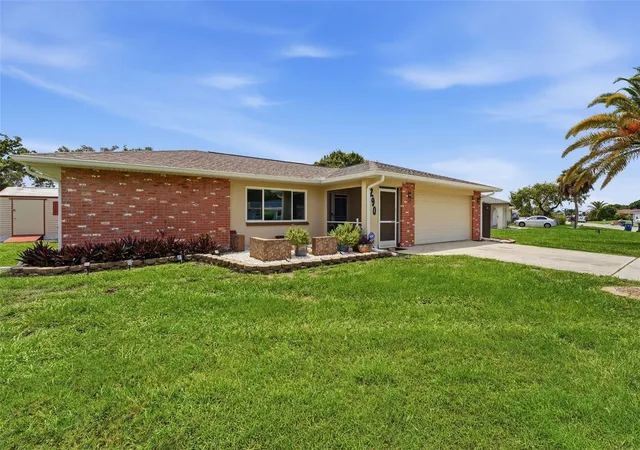 Photo 3 of Sale Pending at 290 Capri Ave, Venice, FL 34293 | MLS# N6145186 | Listing updated on 2026-08-10
