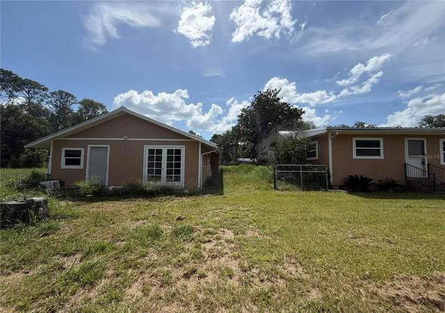 Photo 1 of Single family home for sale at 9929 Factory Ave, Hampton, FL 32044 | MLS# A4701307 | Listing updated on 2026-09-11