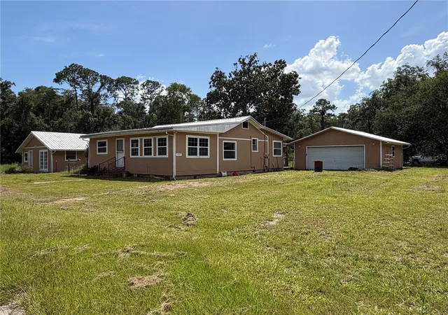 Photo 2 of Single family home for sale at 9929 Factory Ave, Hampton, FL 32044 | MLS# A4701307 | Listing updated on 2026-09-11